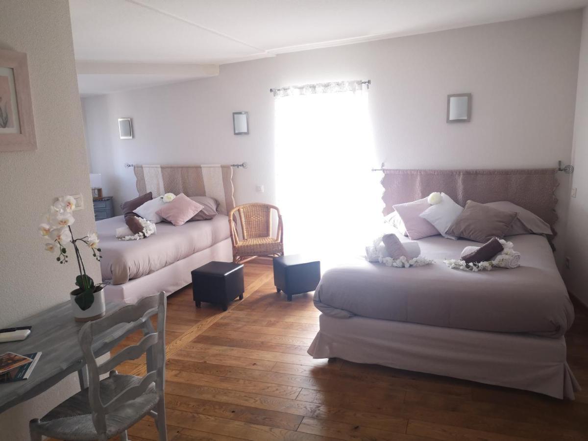Auberge De L Helvie Chez Coco & Ricou Valvigneres 外观 照片