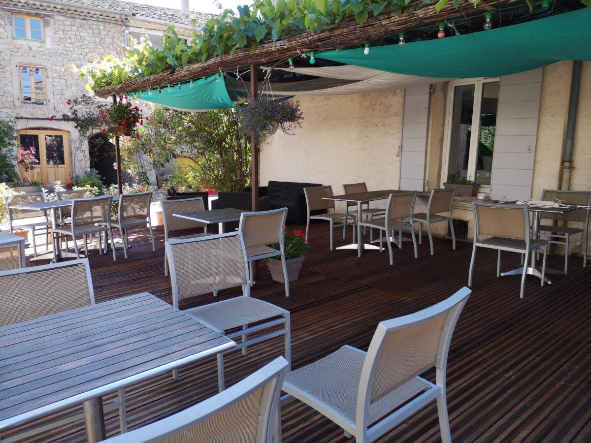 Auberge De L Helvie Chez Coco & Ricou Valvigneres 外观 照片